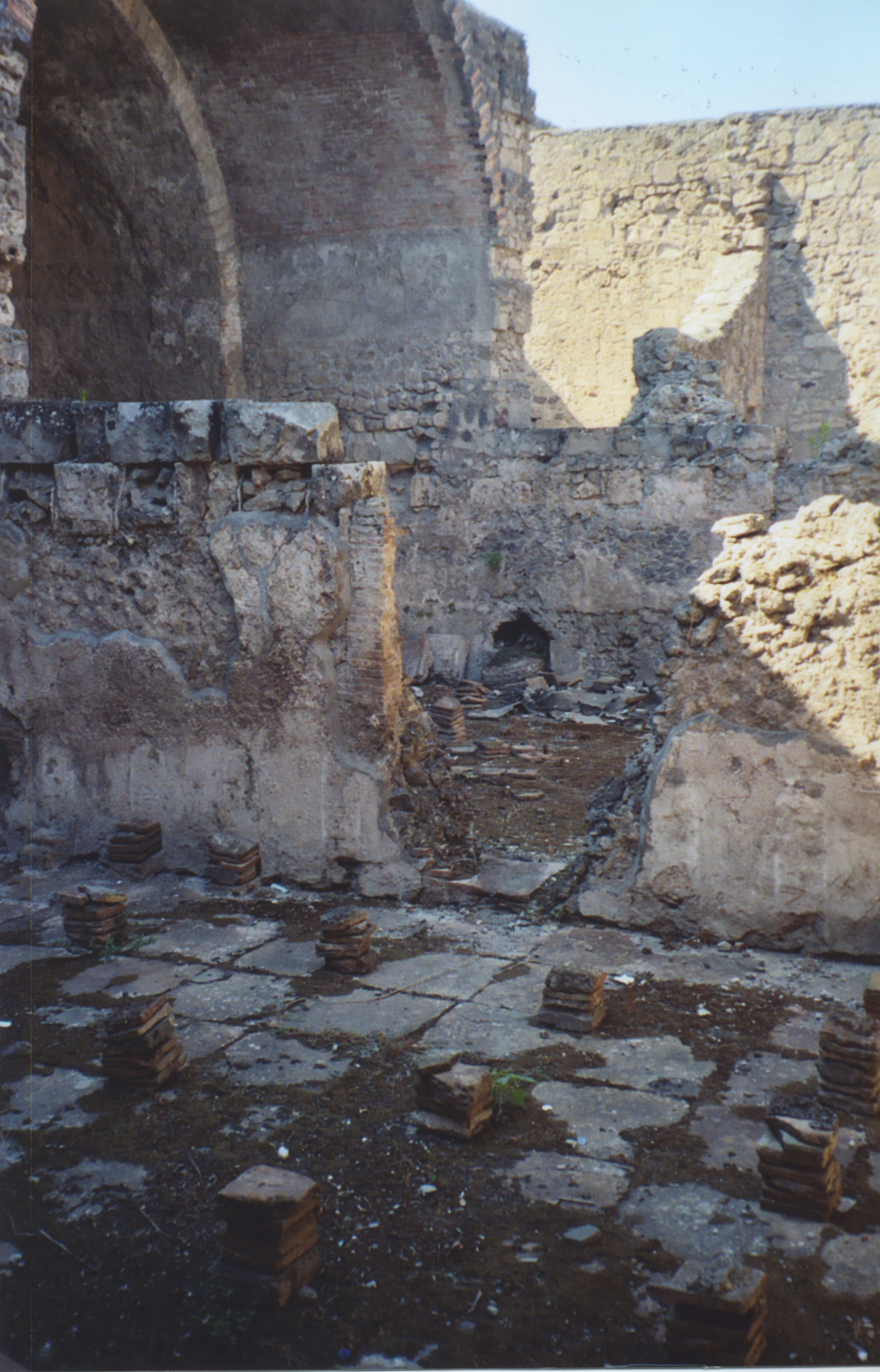 Hypocaust System Tile Stacks